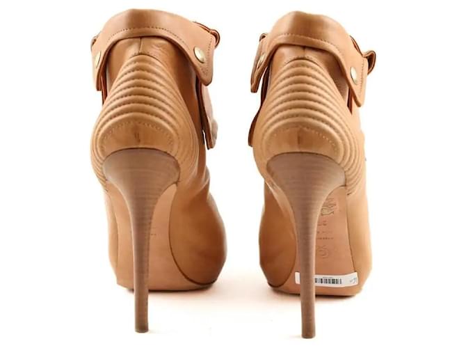 Alexander Mcqueen Tacchi camel Cammello - vista 2