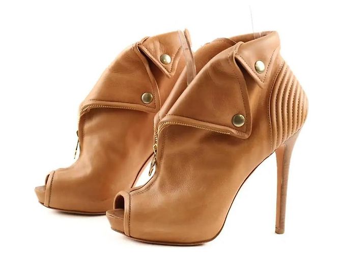 Alexander Mcqueen Tacchi camel Cammello - vista 3