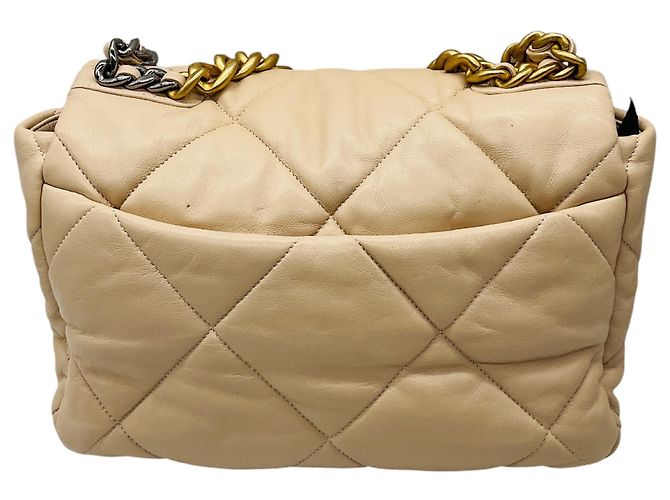 Chanel 19 Schultertasche mit Klappe aus gestepptem beigem Lammleder 2020 Größe Medium mit Mix-Metal-Hardware - Ansicht 3