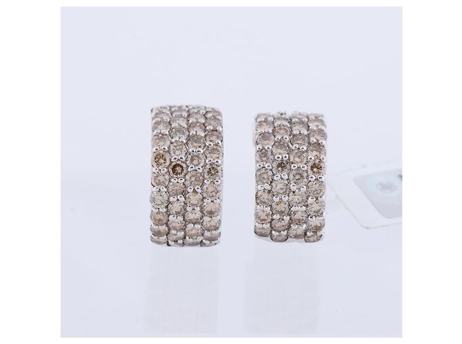Autre Marque Orecchini in Diamante Non Firmato K18WG 12.5g 2.00/2.00 ct - vista 3