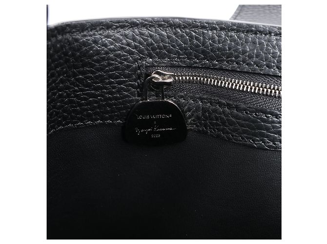Louis Vuitton x Taurillon Capucines MM 2Way Handbag in Nero M21663 - vista 19