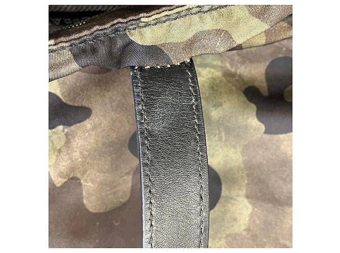 Borsa Prada VA0883 Nylon Camouflage Borsa Tote Borsa a tracolla per uomo e donna Nero Cachi - vista 9