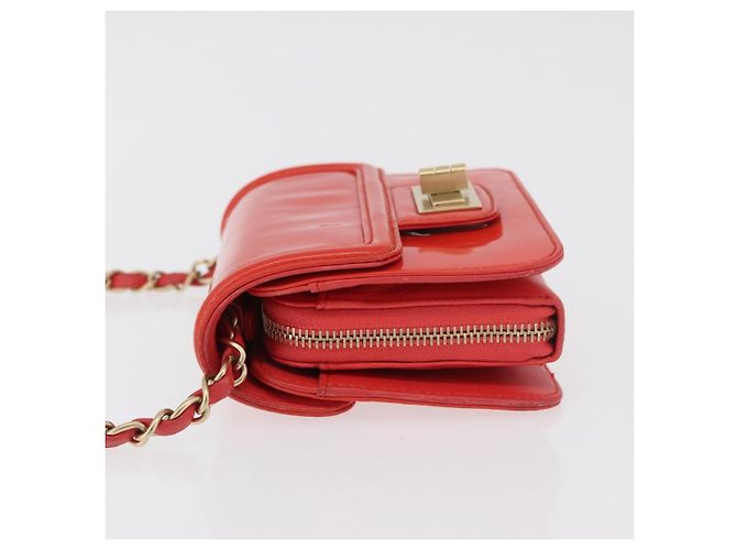Chanel Reissue 2.55 Clutch in pelle vernice Rosso - vista 4