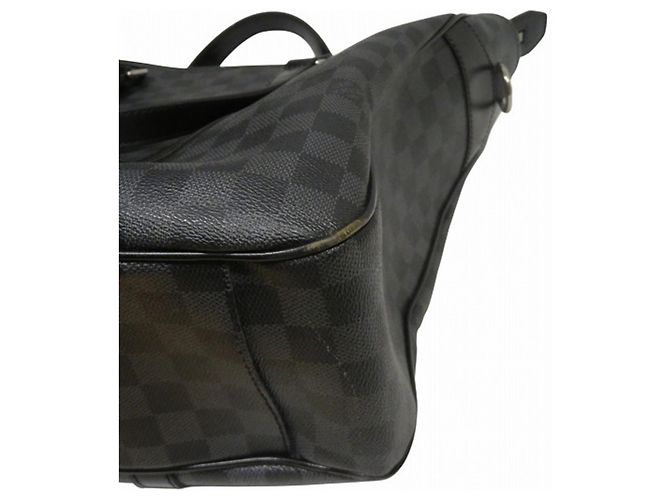 Bolso Louis Vuitton Damier Graphite Tadao PM Negro - vista 8