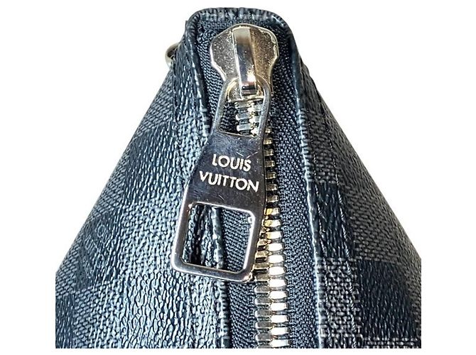 Borsa Louis Vuitton Damier Graphite Mick MM Nero - vista 6