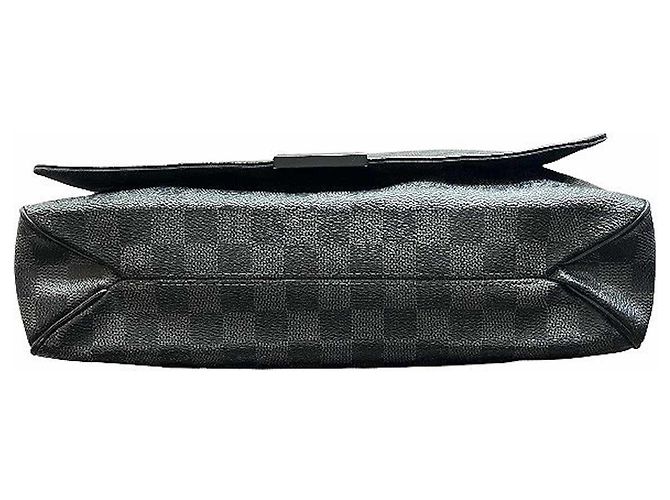 Borsa a Spalla Louis Vuitton District MM Nero - vista 3