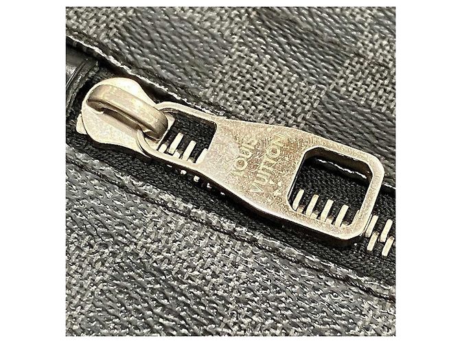 Borsa a Spalla Louis Vuitton District MM Nero - vista 8