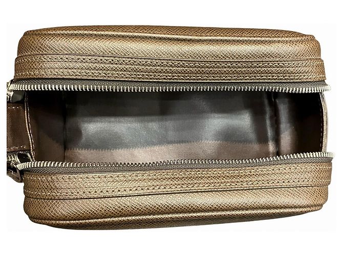Beauty case Ivan Second Bag Louis Vuitton Marrone - vista 5