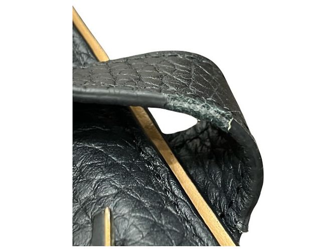 Louis Vuitton Taurillon LV Vertikaler Long Wallet Schwarz - Ansicht 9