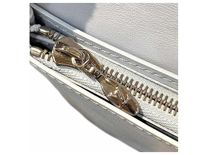 Louis Vuitton Taurillon Vertécal Long Wallet - Ansicht 8