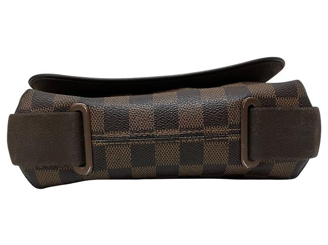 Borsa a Spalla Louis Vuitton Brooklyn PM Marrone - vista 3