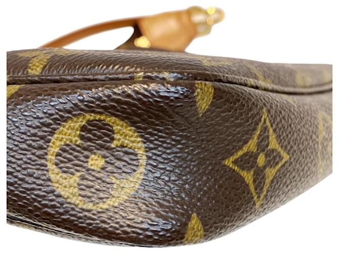 Louis Vuitton Pochette Accessoires Monogram Canvas Marrone - vista 6