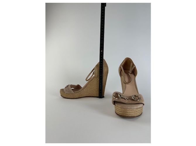 Sandali con zeppa in scamosciato vintage Gucci Beige EU37.5 - vista 3