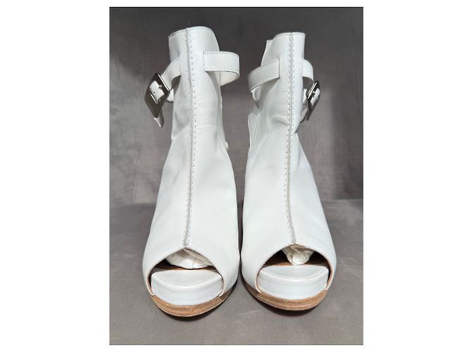 Hermès Sandali in pelle bianca con cinturino alla caviglia Bianco - vista 15