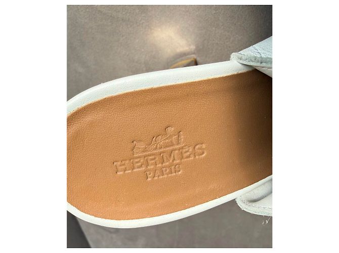Hermès Sandali in pelle bianca con cinturino alla caviglia Bianco - vista 19