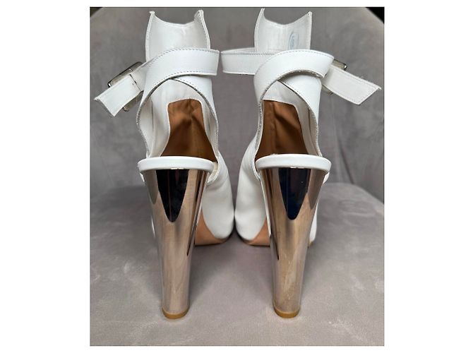 Hermès Sandali in pelle bianca con cinturino alla caviglia Bianco - vista 7