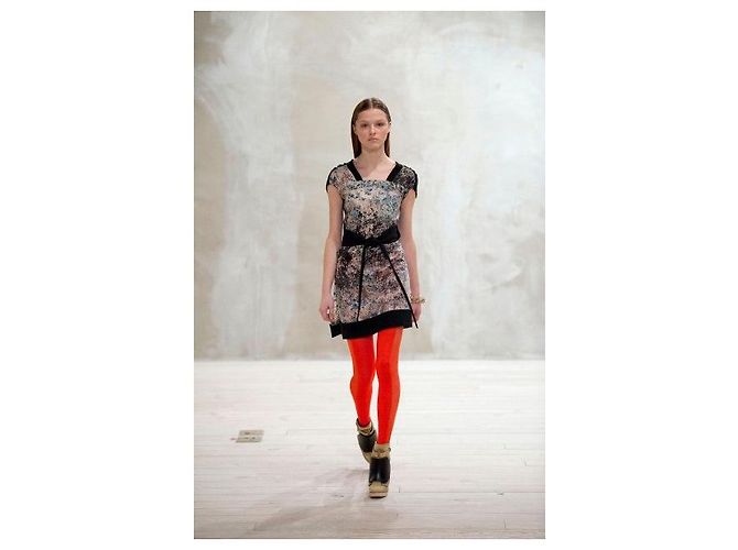 Abito a portafoglio Balenciaga di Nicolas Ghesquière Prefall 2010 - vista 2