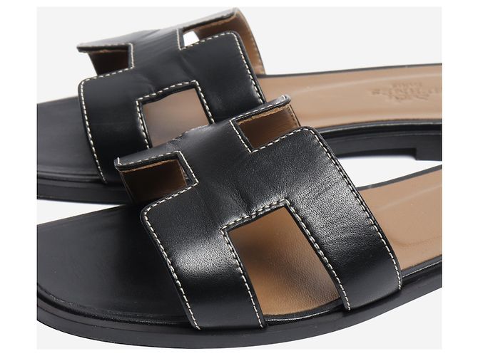 Hermès Schwarze Oran Sandalen - Größe EU 36.5 - Ansicht 4