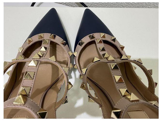 Valentino Garavani Rockstud Décolleté Navy 37.5 Blu - vista 7
