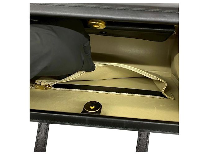 Loewe Vintage Logo Prägeleder Handtasche Schwarz - Ansicht 10
