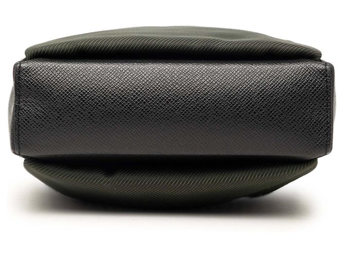 Louis Vuitton Green Taiga Sayan Verde - vista 3