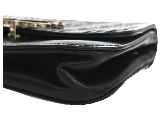 Chanel Black Small Chevron Sheepskin Subtle Flap Nero - vista 14