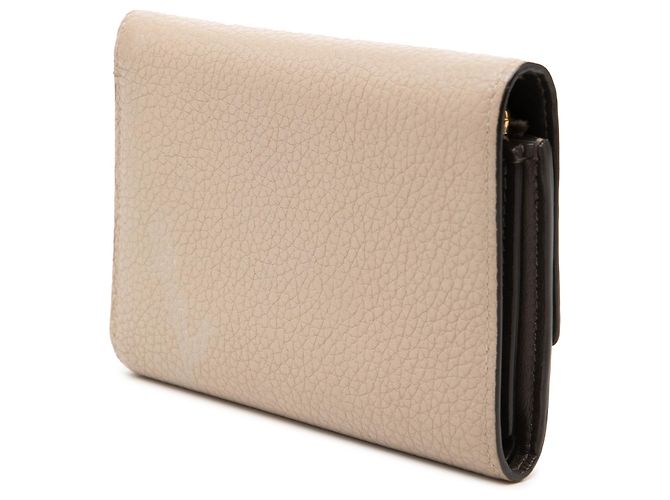 Cartera Compacta Louis Vuitton Capucines en Taurillon beige - vista 2