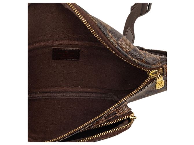 Sac banane Louis Vuitton Damier Ebene marron Melville - vue 4