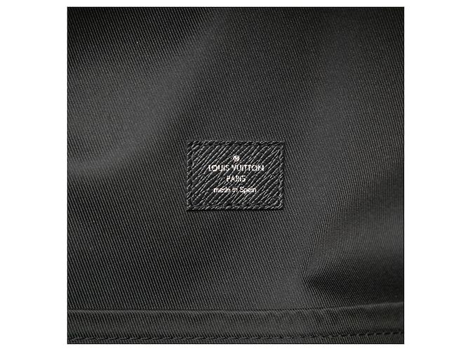 Zaino Louis Vuitton Black Monogram Taigarama Discovery Nero - vista 5