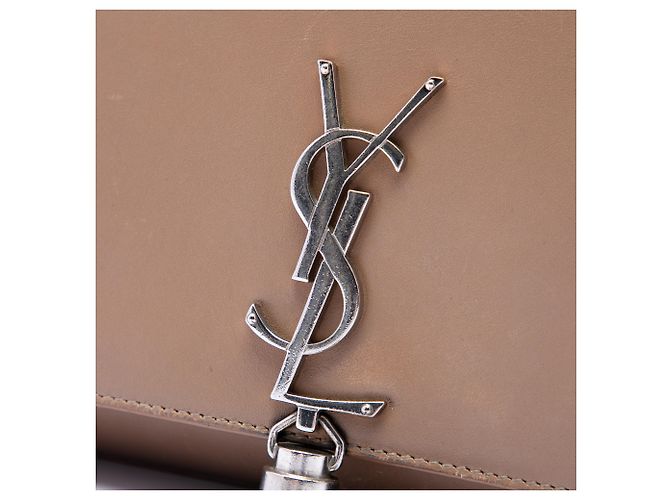 Saint Laurent Borsa a tracolla Kate Classic Monogram in pelle di vitello liscia marrone Medium Marrone chiaro - vista 5