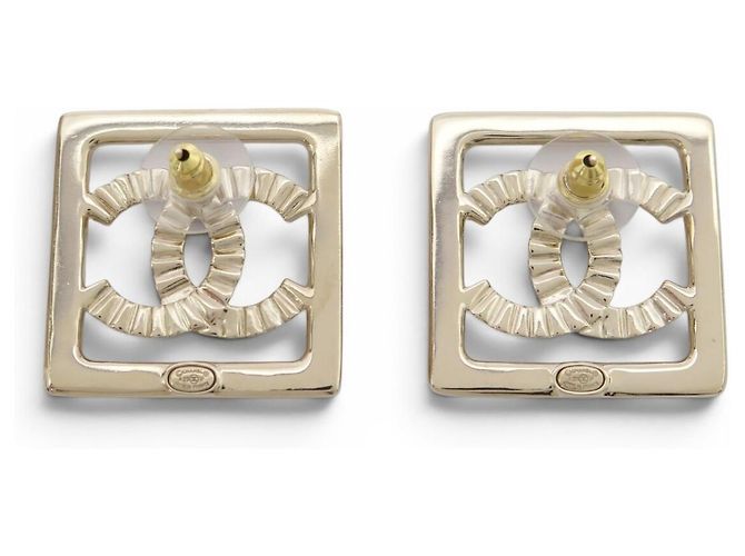 NUEVOS AROTES CHANEL LOGO CC CUADRADOS CON PEDRERÍA PENDIENTES Dorado - vista 3