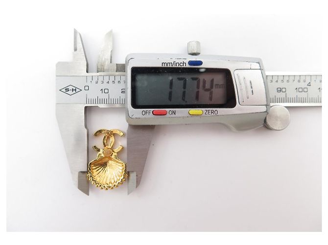 NUOVI ORECCHINI CHANEL ABA063 CONCHIGLIA LOGO CC ORO D'oro - vista 6