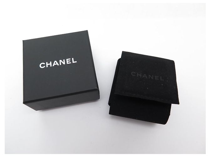 NUOVI ORECCHINI CHANEL ABA063 CONCHIGLIA LOGO CC ORO D'oro - vista 8