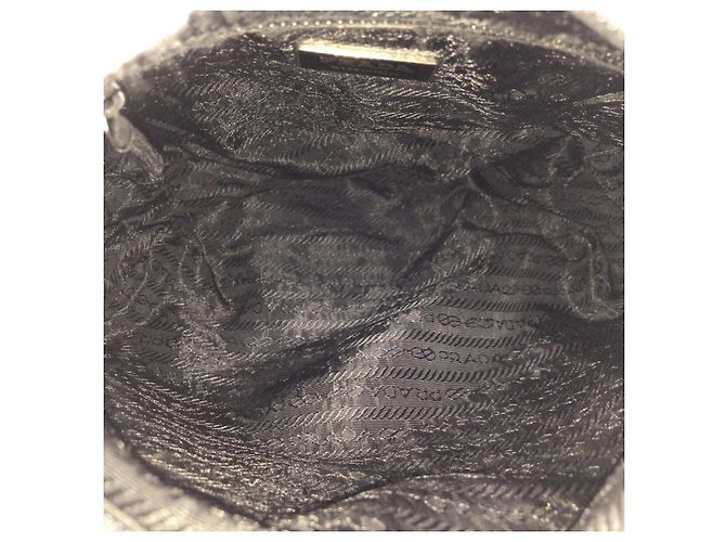 Bolso de hombro Prada Tessuto Nylon con logotipo de triángulo de cuero Negro - vista 9