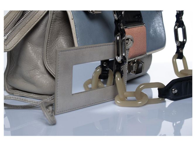 Balenciaga, borsa a tracolla stingray cherche chain Grigio - vista 6