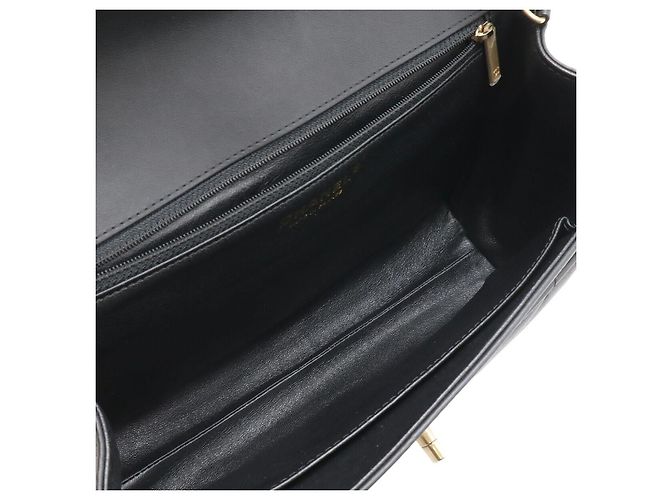 Borsa Chanel in Pelle Matelassé V-Stitch Nero - vista 6