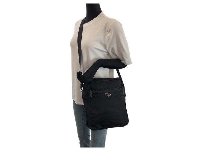Borsa a tracolla Prada Nylon Tessuto Triangle Logo Nero - vista 7