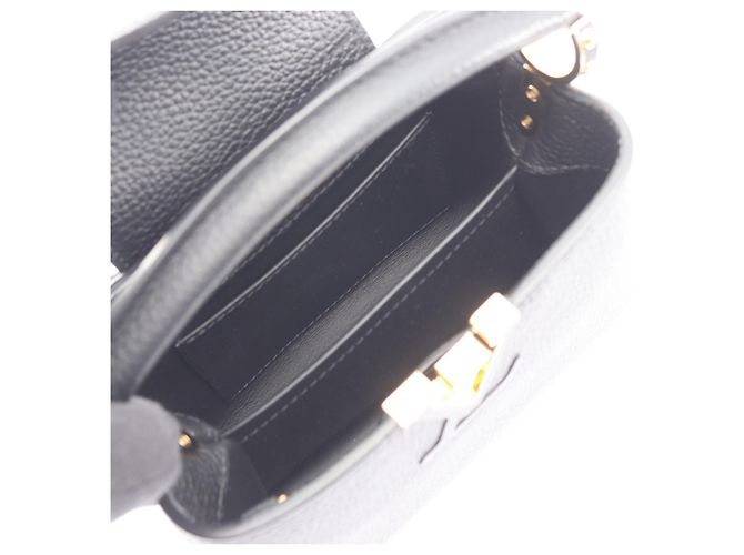 Bolsa Louis Vuitton Capucines MINI 2WAY Preto - vista 7