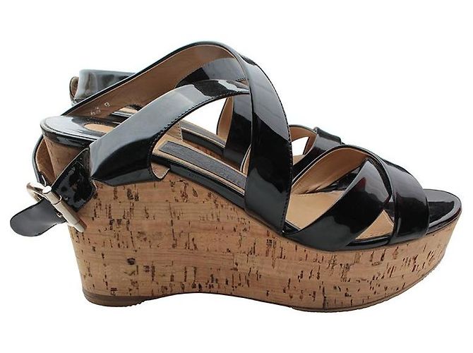 Salvatore Ferragamo Sandali con zeppa in vernice nera Nero - vista 5