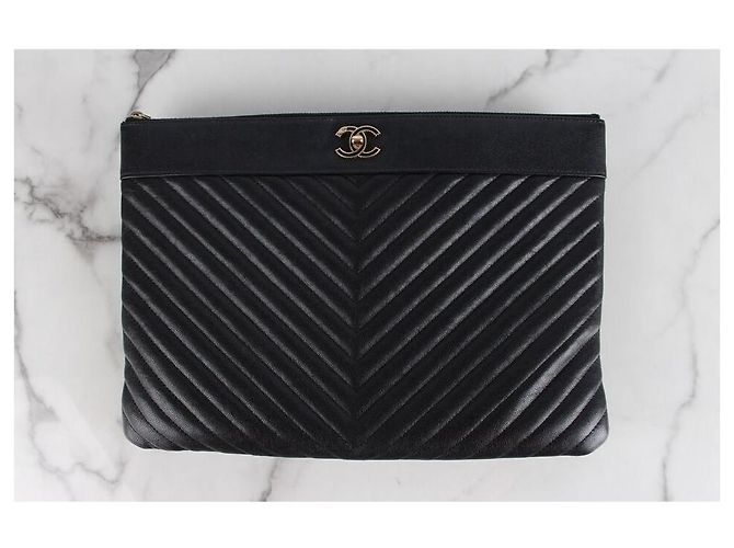 Chanel Clutch Mademoiselle CC Gold Nero - vista 3