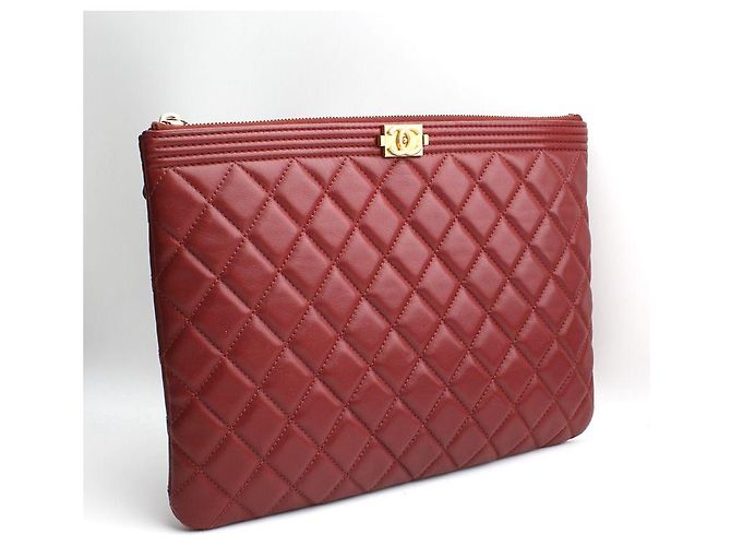 Chanel Clutch trapuntata Burgundy Boy Serie Medium Rosso - vista 2