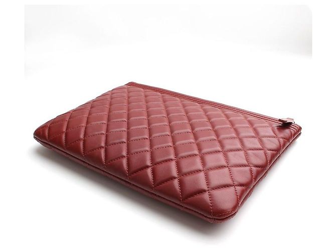 Chanel Clutch trapuntata Burgundy Boy Serie Medium Rosso - vista 4
