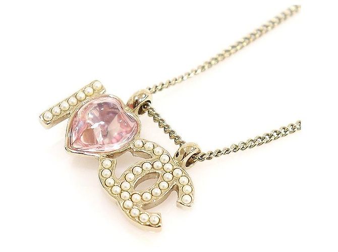 Chanel Collana Love CC in metallo dorato con cuore di cristallo rosa e perle D'oro - vista 2