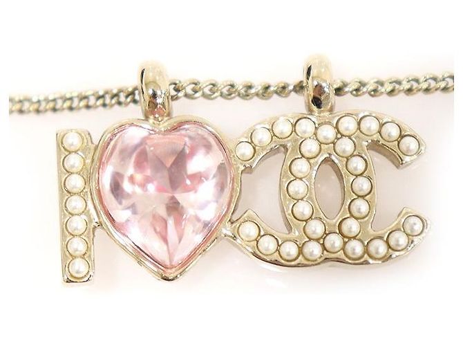 Chanel Collana Love CC in metallo dorato con cuore di cristallo rosa e perle D'oro - vista 4