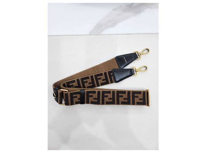 Fendi Baguette Leder Tote und Crossbody Bag in Schwarz, Größe Medium - Ansicht 23