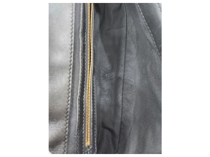 Fendi Baguette Leder Tote und Crossbody Bag in Schwarz, Größe Medium - Ansicht 24