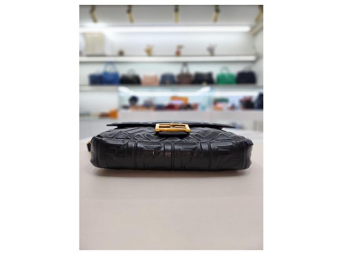 Fendi Baguette Leder Tote und Crossbody Bag in Schwarz, Größe Medium - Ansicht 7