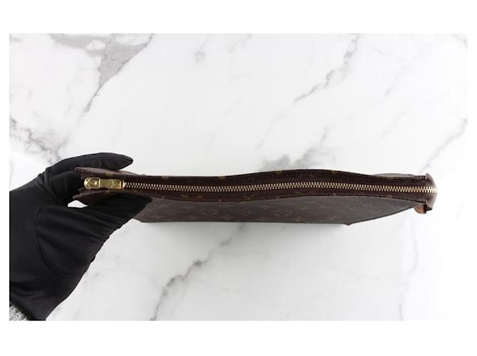 Louis Vuitton Beauty case Marrone - vista 5