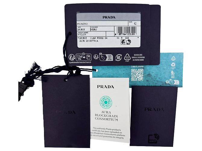 Prada Wandelbare kurze Steppjacke Schwarz - Ansicht 15