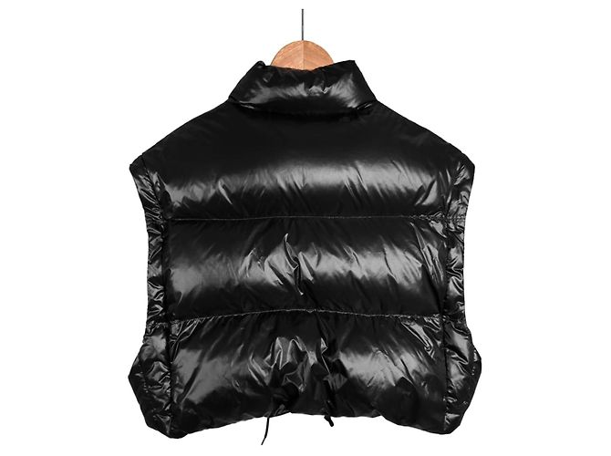Prada Wandelbare kurze Steppjacke Schwarz - Ansicht 6